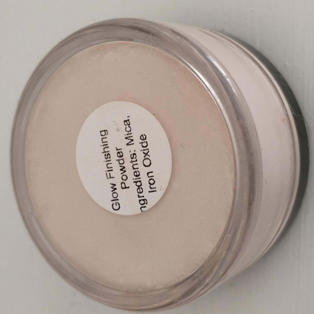 Translucent Setting Powder - Picture 2 of 2